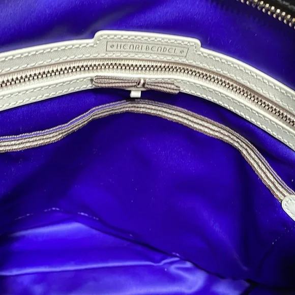 RARE🔥 Henri Bendel PETROL Messenger crossbody!!! - Picture 5 of 8